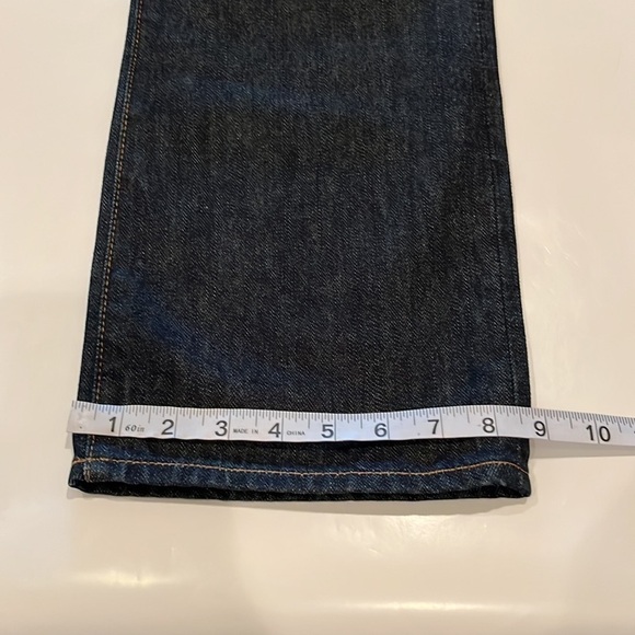 GAP Standard Straight Leg Size 30 x 32 - Picture 7 of 16